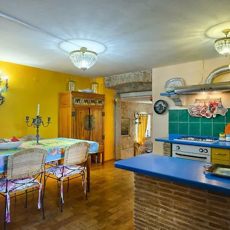 Mekisi Villa *